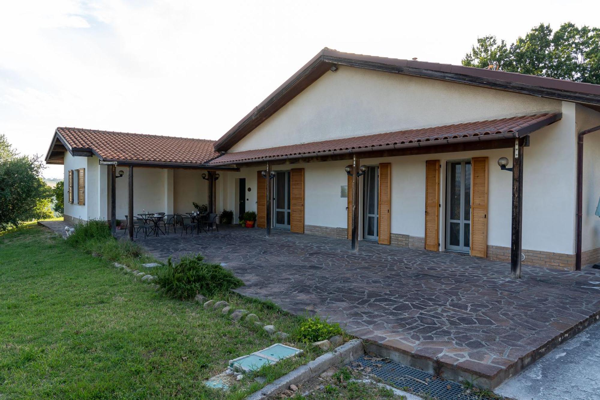 B&B La Figuretta Iesi Luaran gambar